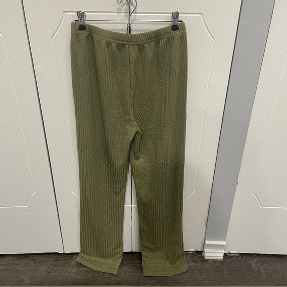 No Brand Green High Rise Waffle Knit Pants - Picture 2 of 8